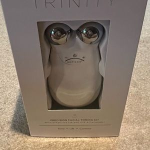 Trinity + Eye and Lip Enhancer Attachment Bundle